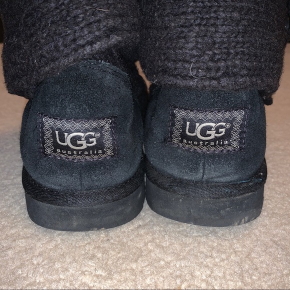 Knit UGG Boots - Picture 2 of 6